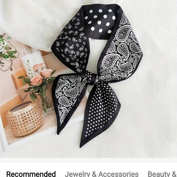 4pcs. Vibrant  Paisley Twillys - Picture 5 of 9